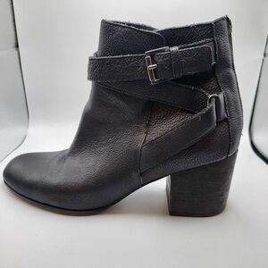 Eileen Fisher Pebbled Leather Black ankle boots Size 10